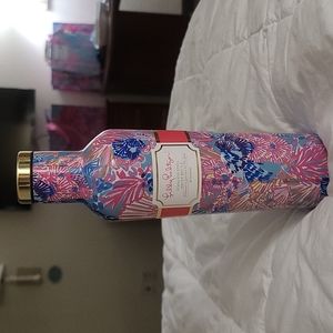 Lilly Pulitzer  Stainless Steel 18oz water 💧 bottle "Splendor In the Sand"